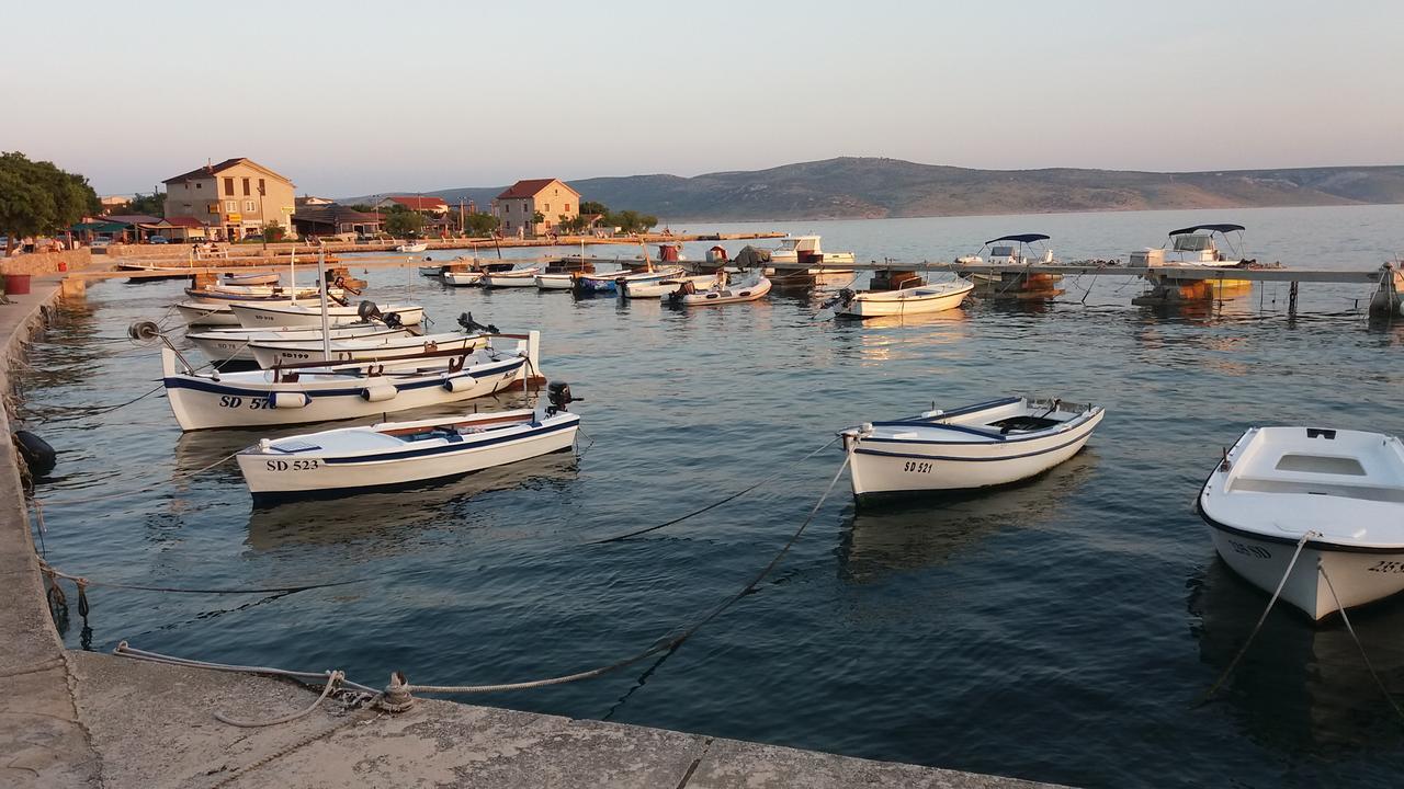 Inga'S Apartment Starigrad-Paklenica Kültér fotó