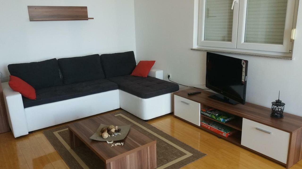 Inga'S Apartment Starigrad-Paklenica Kültér fotó